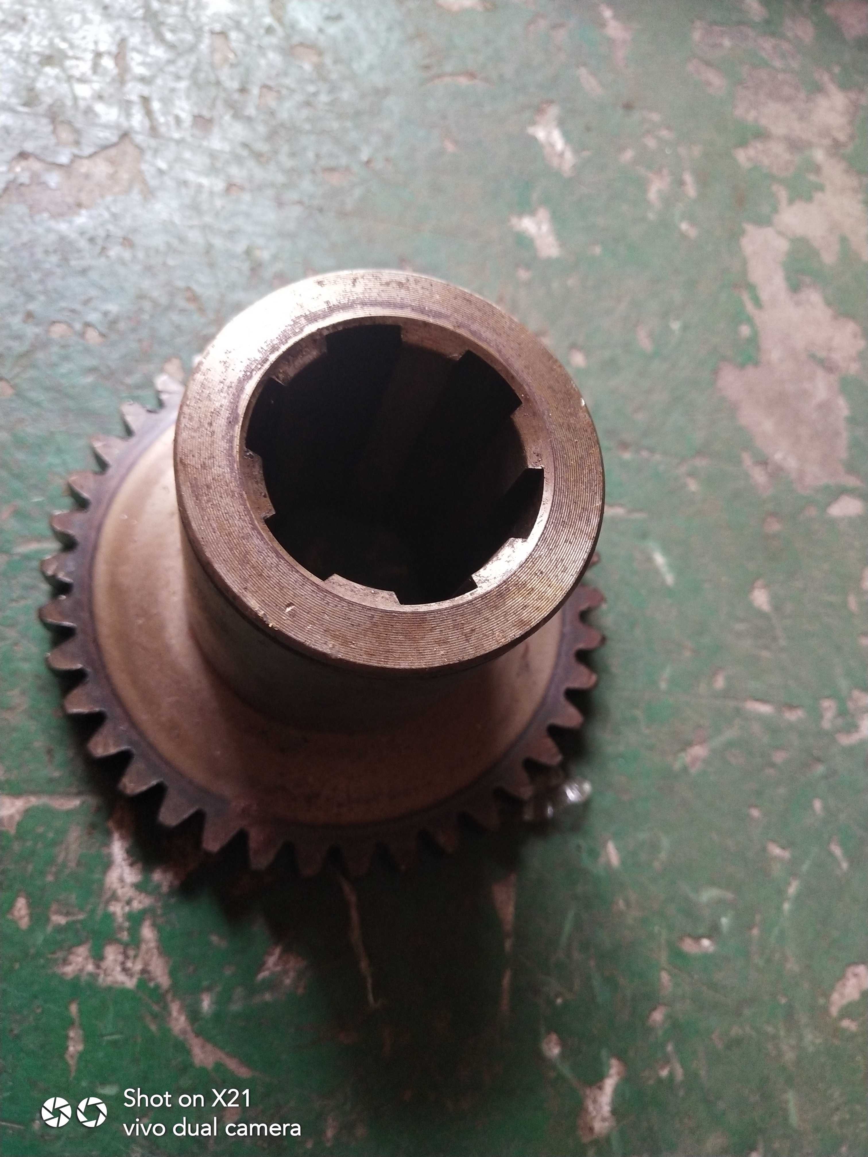 机床配件沈阳大连CW6163/CW6180床头箱齿轮2061/Z38/M3/6－45*12