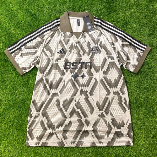 Adidas 拜仁拜仁慕尼黑  bstn联名蜥蜴纹纪念球衣足球服 jf0573
