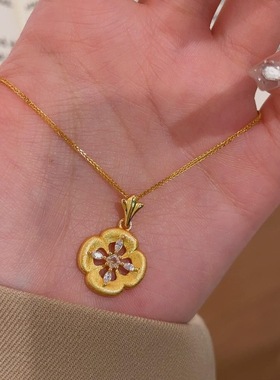 真金电镀保色复古高级拉丝花朵项链布契风花瓣吊坠气质锁骨链