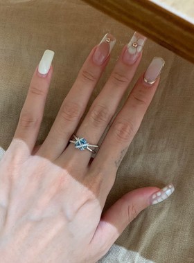 高品质新款简约设计男女同款交错蓝钻戒指小众设计高级感指戒