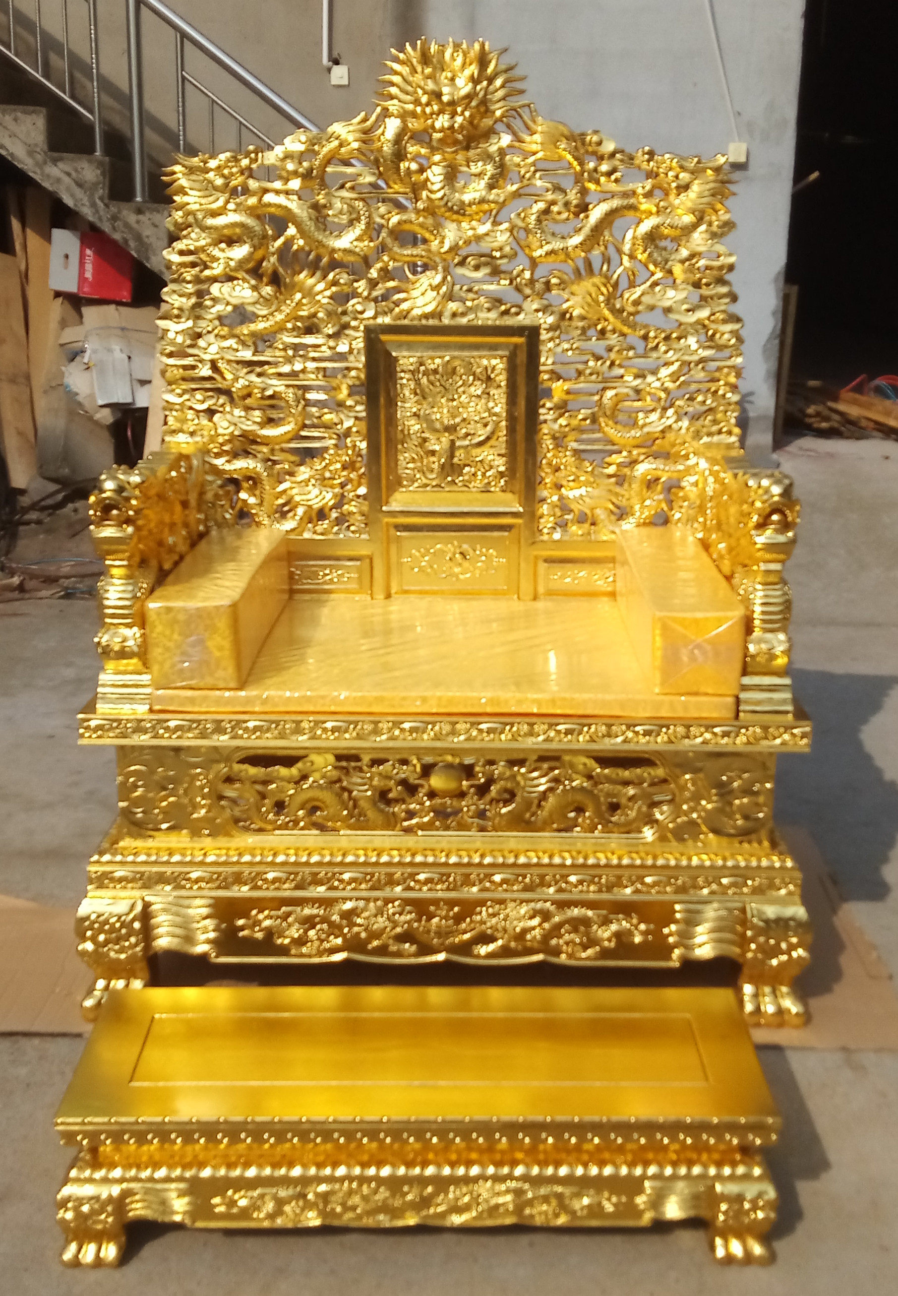 鎏金工艺龙椅屏风皇帝宝座黄金龙椅酒店古建装饰木雕实木手工雕刻