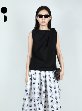 未知未觉25秋新品简约不规则扭结设计无袖纯棉套头衫女W433Z11115