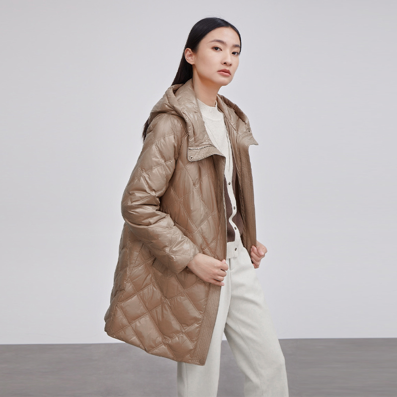 EMOO杨门2025冬季新款时尚羽绒服