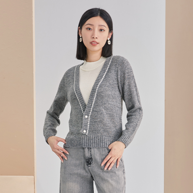 新款秋季针织上衣EMOO套头中领