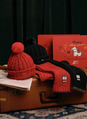 New Balance/NB童装儿童新年红色礼盒针织帽围巾套装 8QF4E093