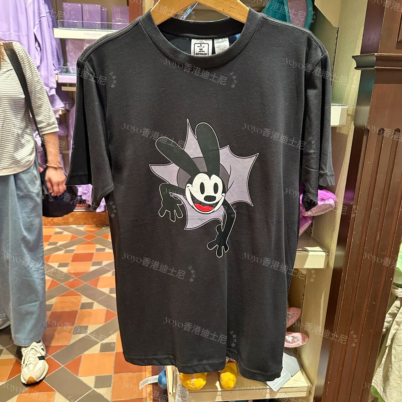 香港迪士尼乐园 100幸运兔 奥斯华 搞怪卡通成年纯棉短袖t恤