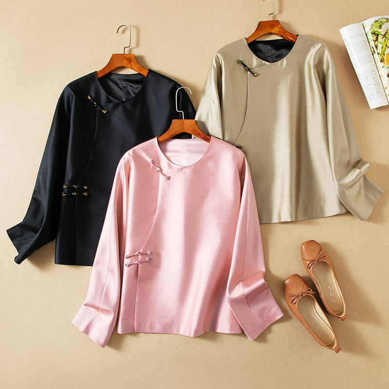 真丝羊毛高端奢料斜襟一字扣外套