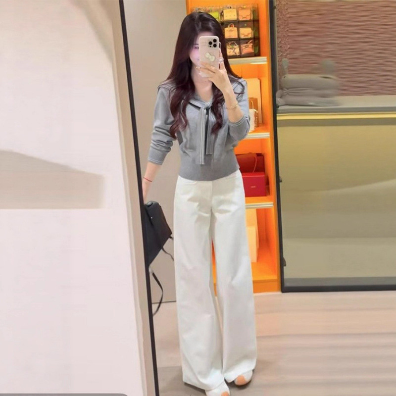 早秋超火穿搭一整套格雷系灰色披肩掐腰针织衫+直筒牛仔裤套装女