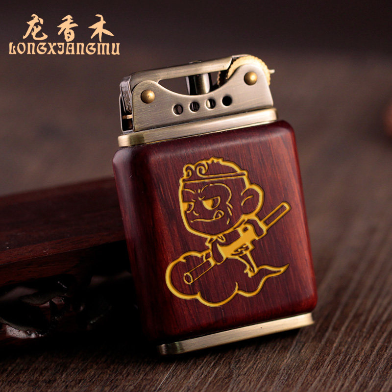 【龍香木】猴哥悟空老九門煤油打火機雞血檀木複古創意刻字送禮品在類目 ZIPPO/瑞士軍刀/眼鏡, 品牌打火機及配件, 其它, 煤油打火機中 - 來自Buy2taobao.com提供專業的淘寶代購服務