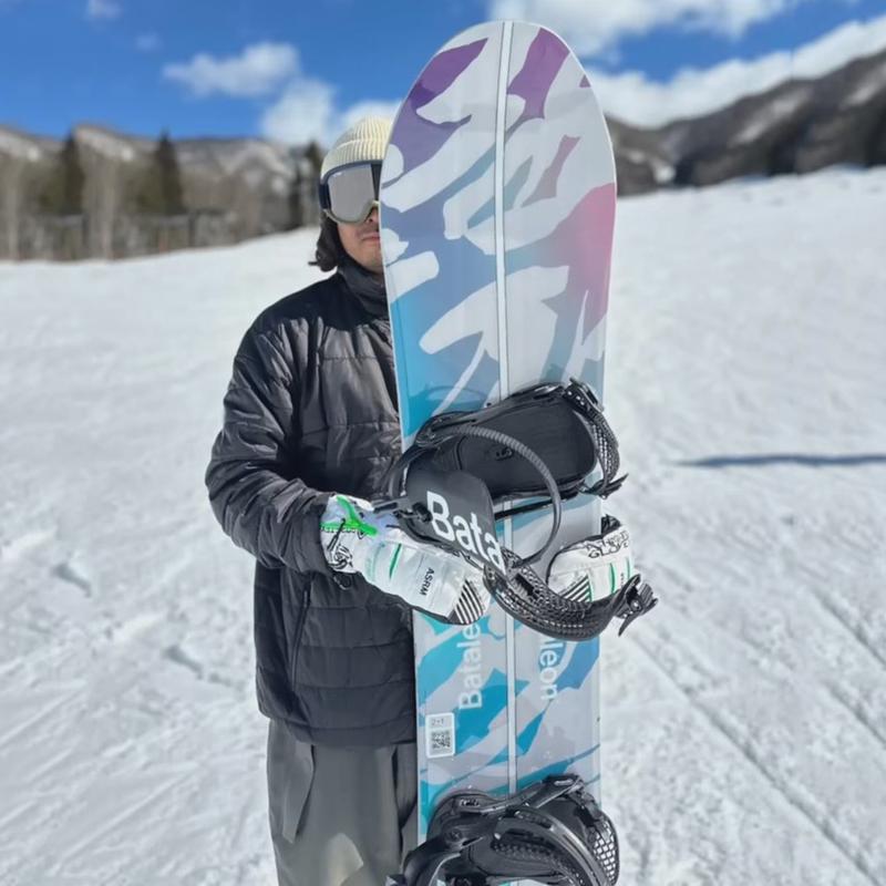 代购Bataleon CAMELEON男士雪板灵活操控稳定下坡快速滑行定向形