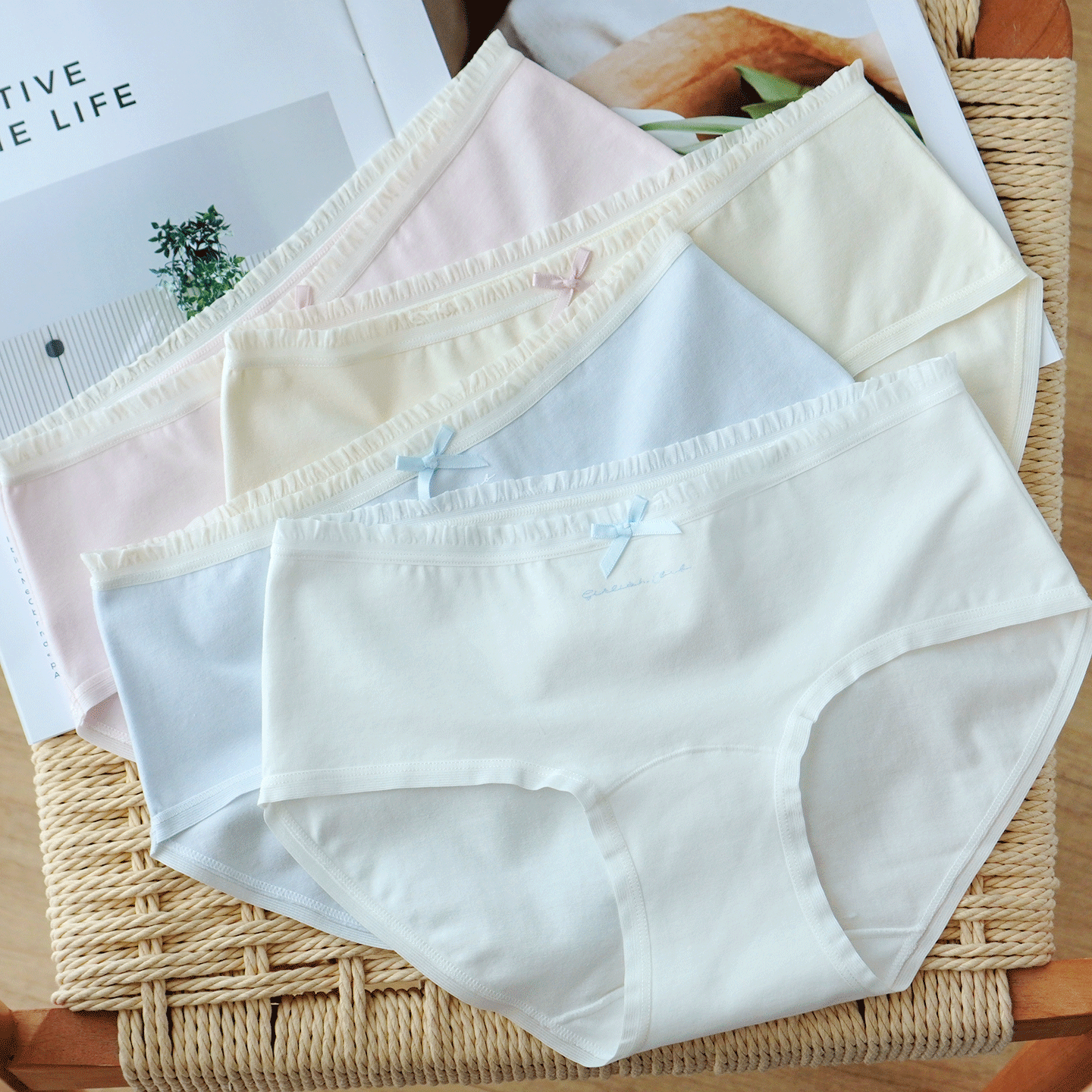 白色加长裆内裤女生纯棉7a类抗菌无痕全棉裆透气短裤中腰2025新款