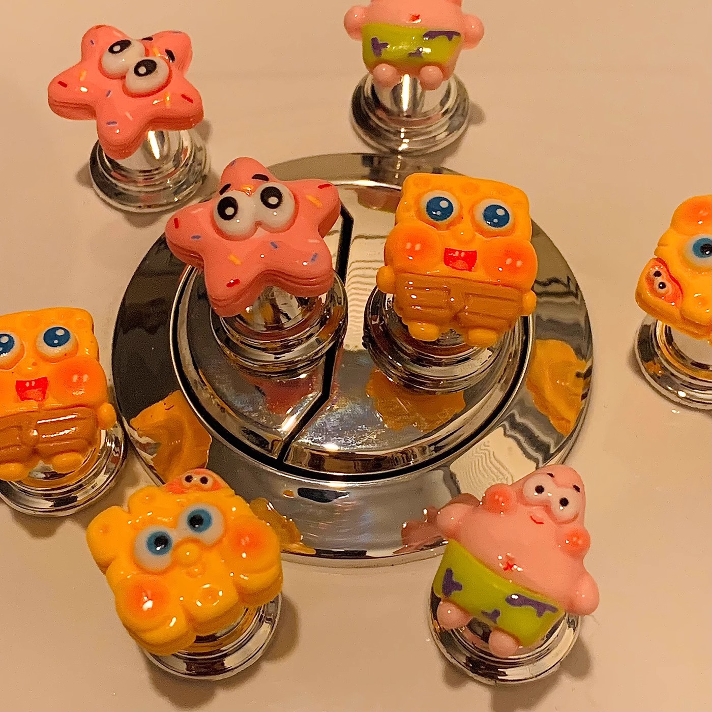 新款创意马桶按钮按压器长指美甲冲水开关卫生间辅助神器实用工具