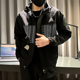 黑色