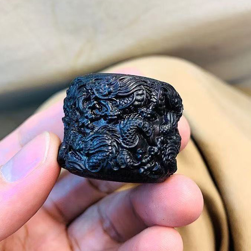 天然沉香木拇指戒指 雕刻霸气九龙款式戒指 把玩件文玩祥挂件