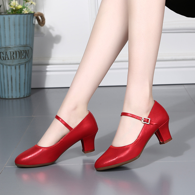 广场舞蹈舞蹈鞋新款品广场舞鞋女士跳舞鞋现代舞交谊表演