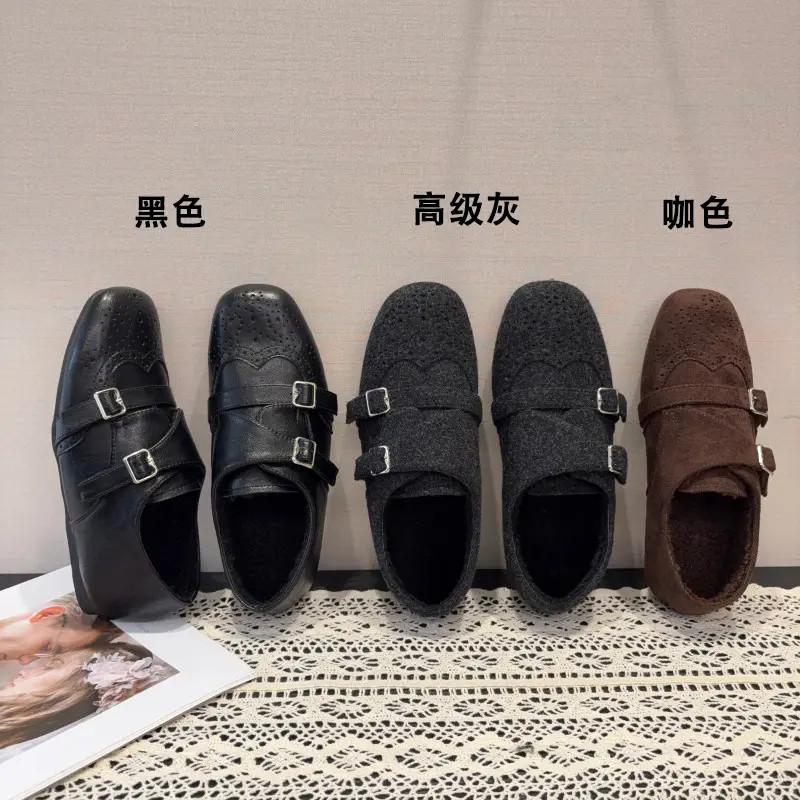 复古加绒单鞋女2026秋冬新款方头英伦风布洛克雕花平底黑色小皮鞋