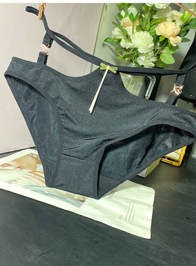流苏装饰性感镂空女人三角裤爱心金属低腰舒适时尚内裤underpants