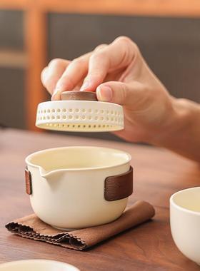 You can print a logo holidays creative and practical compan