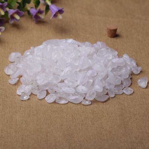 Magnetic crystal crystal pillow decorations with small parti