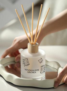 Theres a flamboyant-free house-to-house hotel where the fra