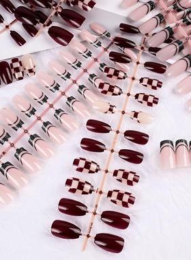 120 pseudo fingernails with a twig-shaped glitter with a bla