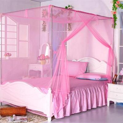 Two-person nets, 1.8 metres wide and 1.6 metres tall, with t