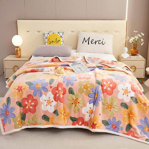 A light, warm, velvet blanket with light luxury and warm fur