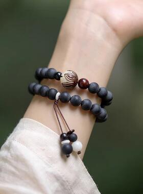 Ancient medicine, Per bracelets, a student in Sams departme