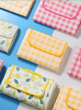 Waterproof and Moisture-Proof Outdoor Mat for Spring Outings