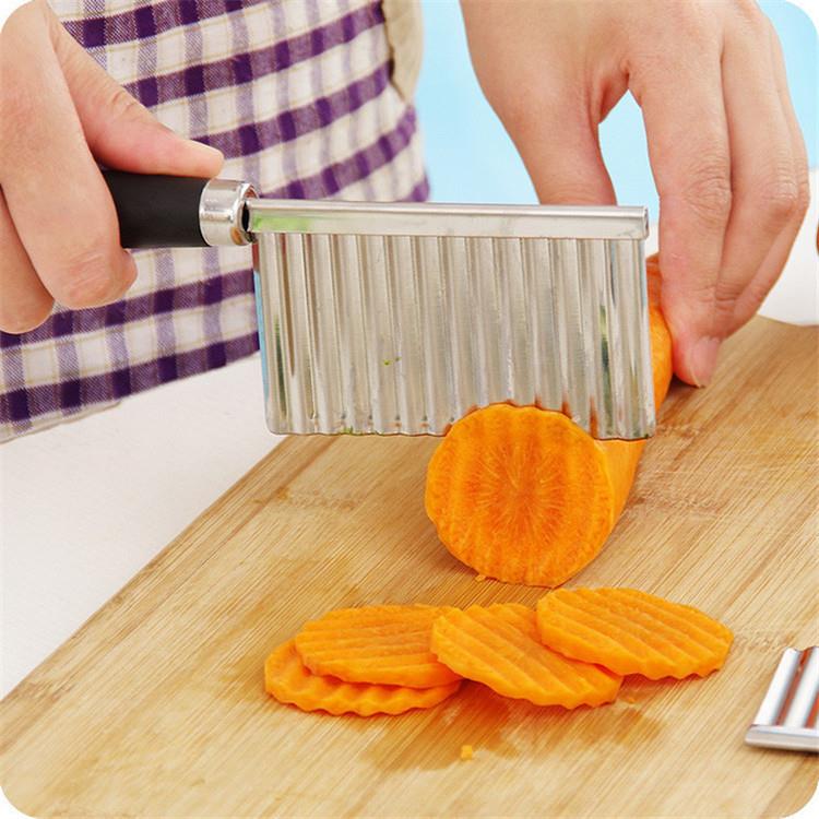 A1915 Multi-functional Vegetable Slicer Wavy Potato Cutter,