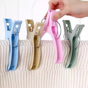 Large plastic clips for drying quilts, wind-resistant fixato