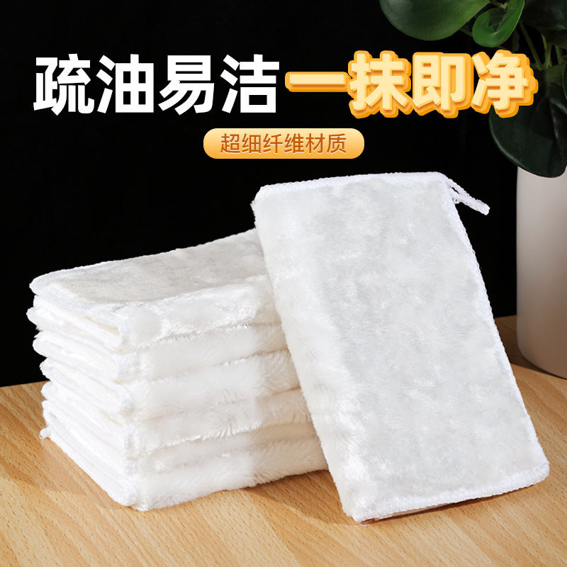 Thick absorbent cleaning cloth made of viscose fiber ideal f