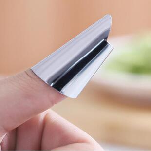 Anti-cut finger protector for vegetable preparation, peeling
