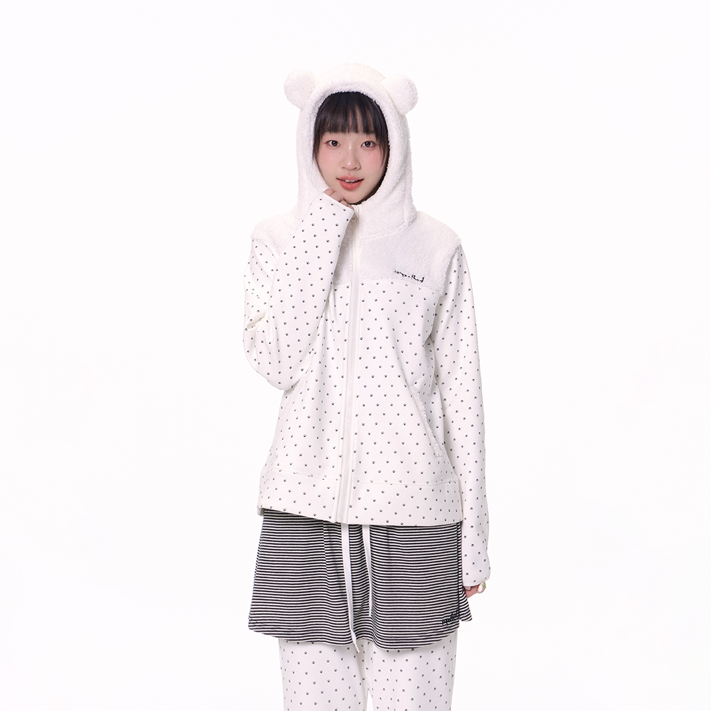 iamnotbad狗爪拼接刺绣连帽卫衣