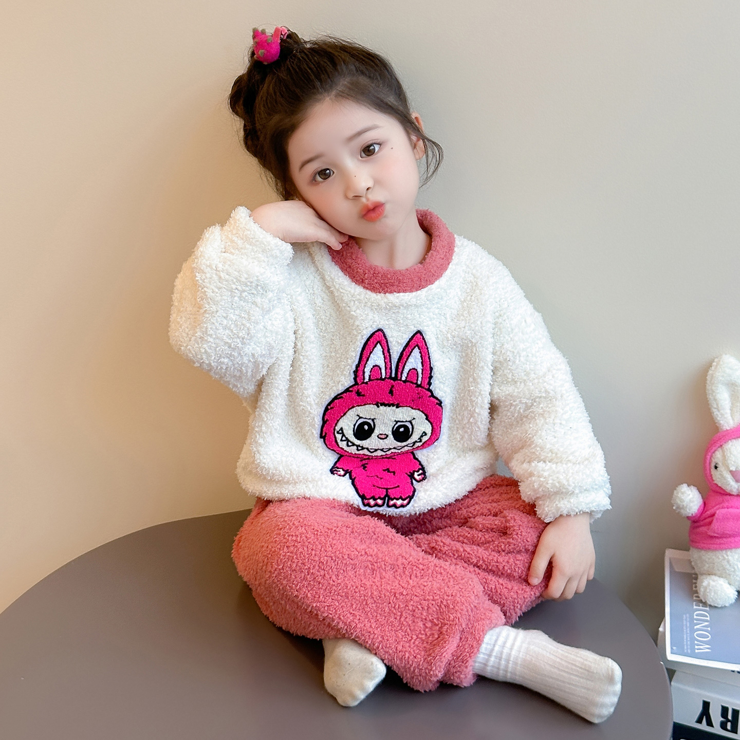 儿童睡衣女童秋冬款2025新款珊瑚绒宝宝卡通拉布布家居服两件套装