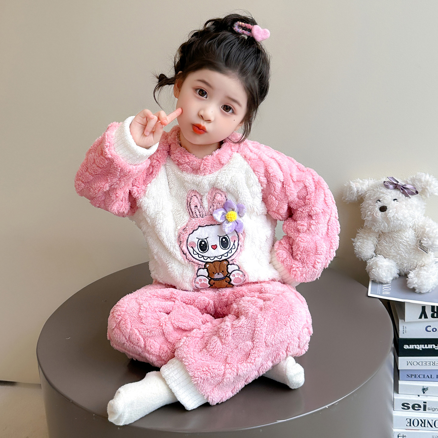 儿童睡衣女童秋冬款珊瑚绒女宝卡通拉布布可爱2025新款家居服套装