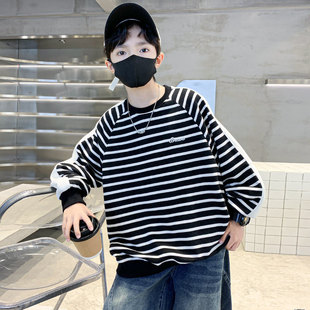 儿童套装男童春装卫衣春秋款2026新款中大童炸街春季帅气上衣男孩