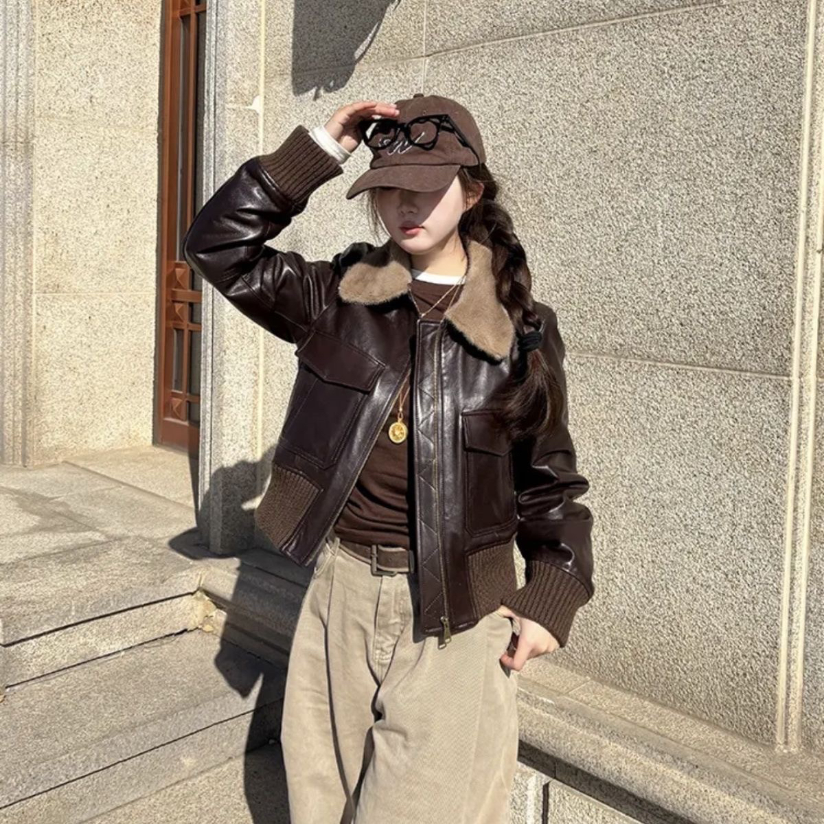 女短款绵羊皮水貂毛领白鹅绒外套