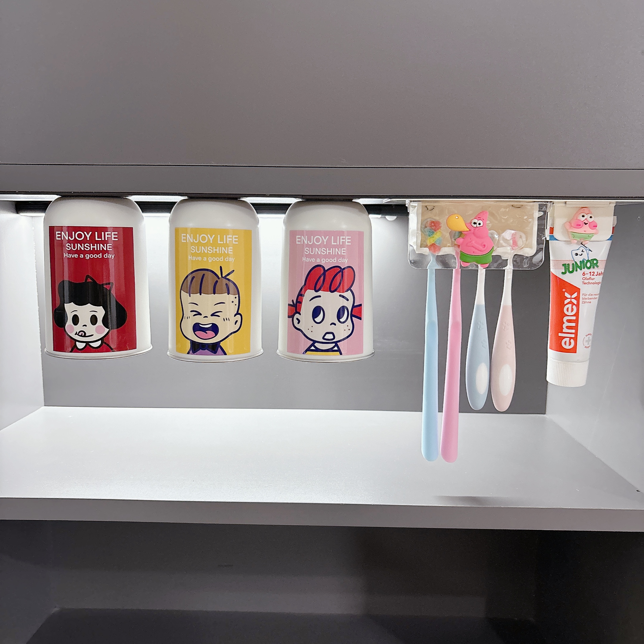 柜底通铺可裁剪磁吸片磁力贴