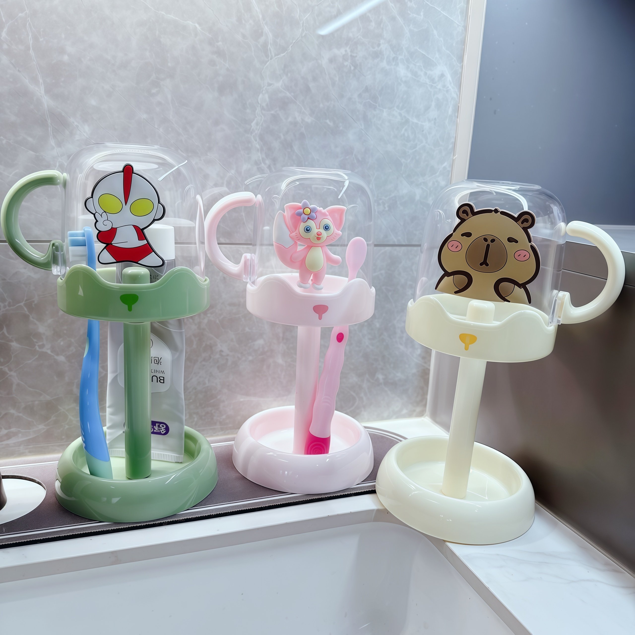 儿童刷牙杯男孩女孩宝宝洗漱口杯子收纳架牙膏电动牙刷置物架牙缸