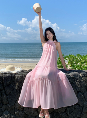 三亚度假连衣裙裙绝美吊带海边粉色海岛穿搭ootd2025沙滩海滩旅游