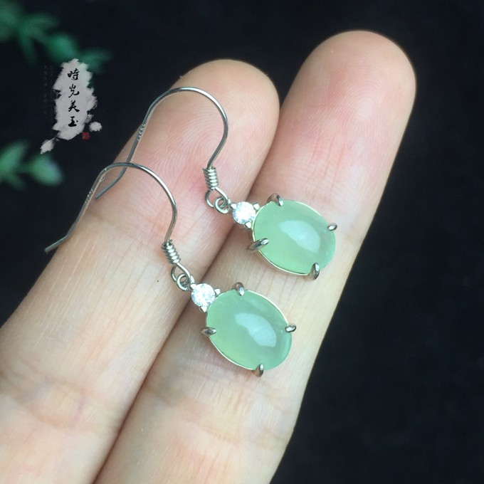 缅甸天然A货翡翠冰种晴水耳坠