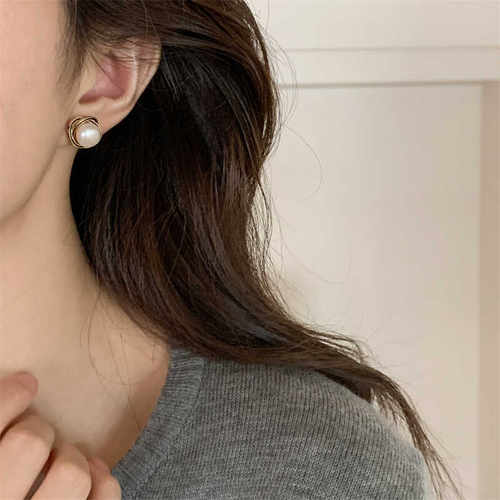 小众设计感耳钉珍珠高级