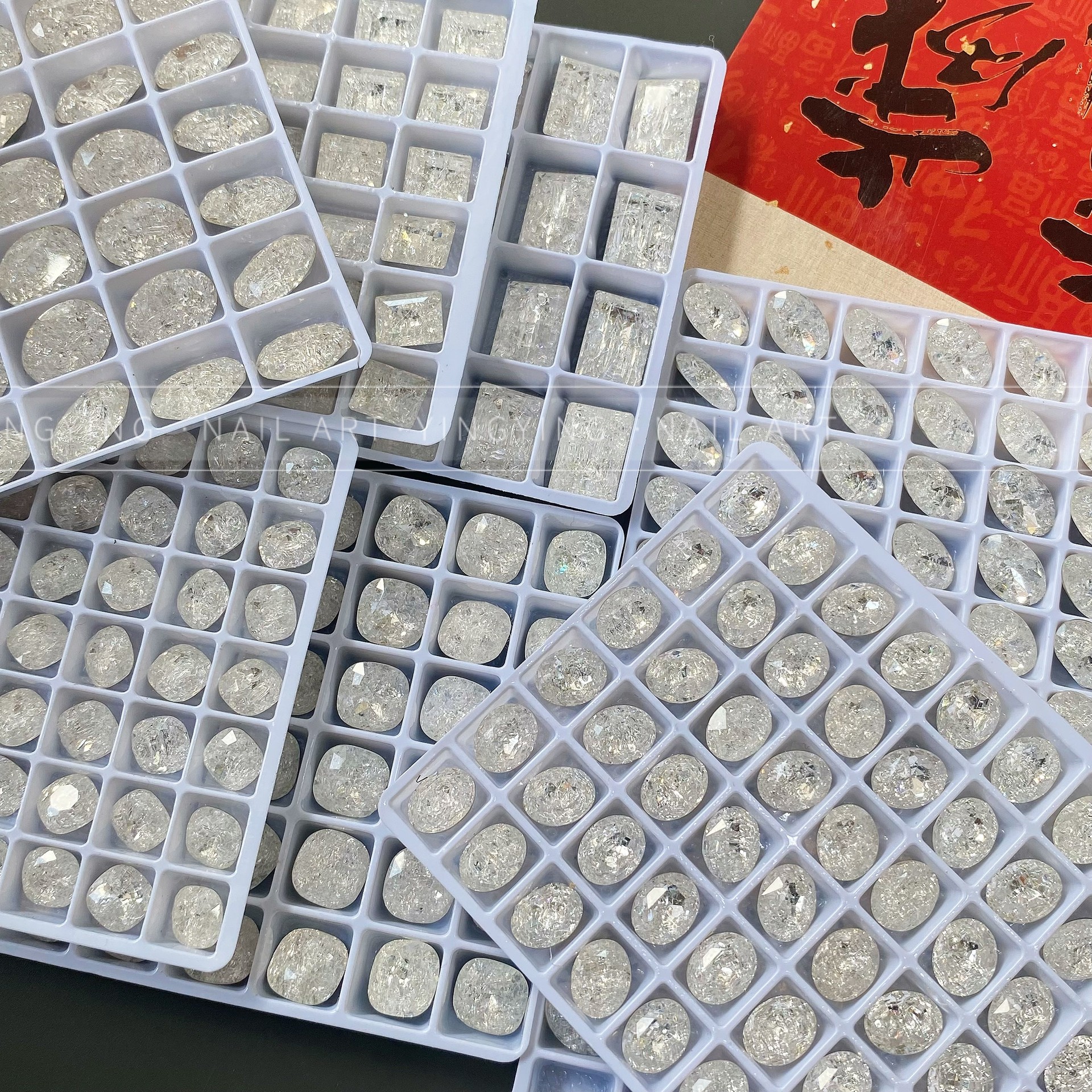 颖颖新品高定白色冰花美甲钻高品婚甲白亮鸽子蛋冰糖肥方尖底饰品,彩妆/香水/美妆工具,指甲装饰,淘宝优惠券,粉丝福利购,淘宝优惠卷