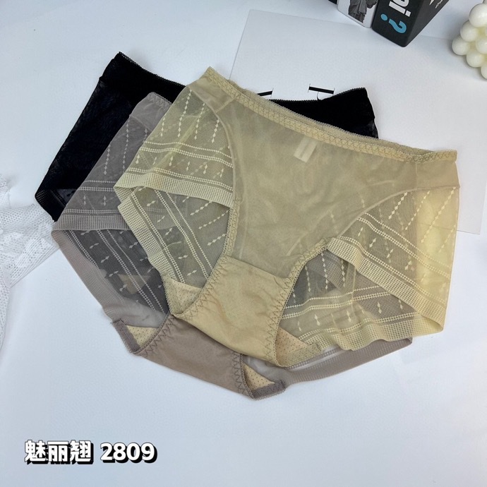 精品三条装魅丽翘美感蕾丝内裤女高品质中腰性感无痕三角裤女包臀