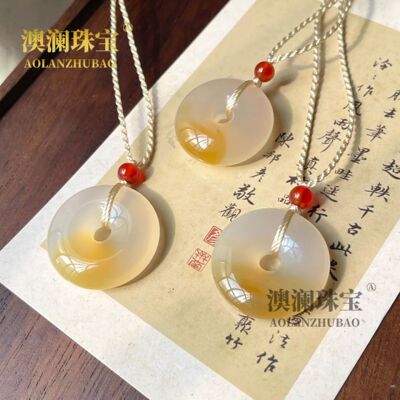 2026新款马料玉髓一口糖平安扣温润细腻糖色狐狸面具红润精美祥云