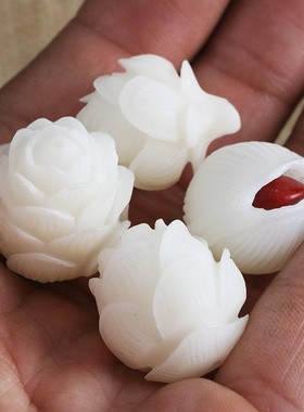 2026厂家供应 雕刻莲花 莲花莲蓬 小白玉菩提根 散珠 DIY配饰件