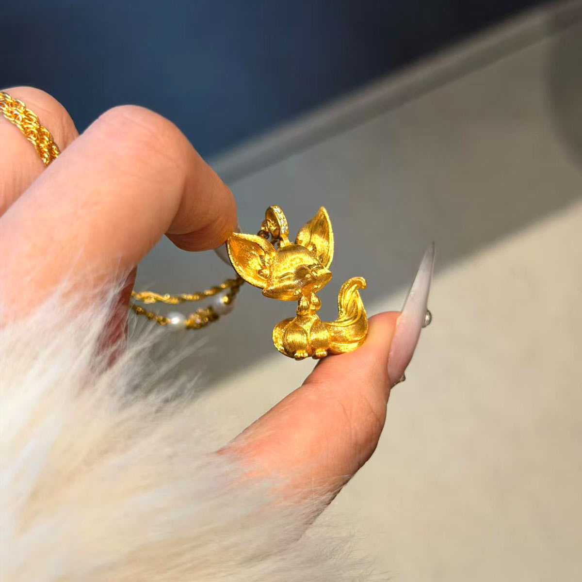 足金999拉丝狐狸黄金吊坠高级感轻奢感萌宠挂坠精致时尚