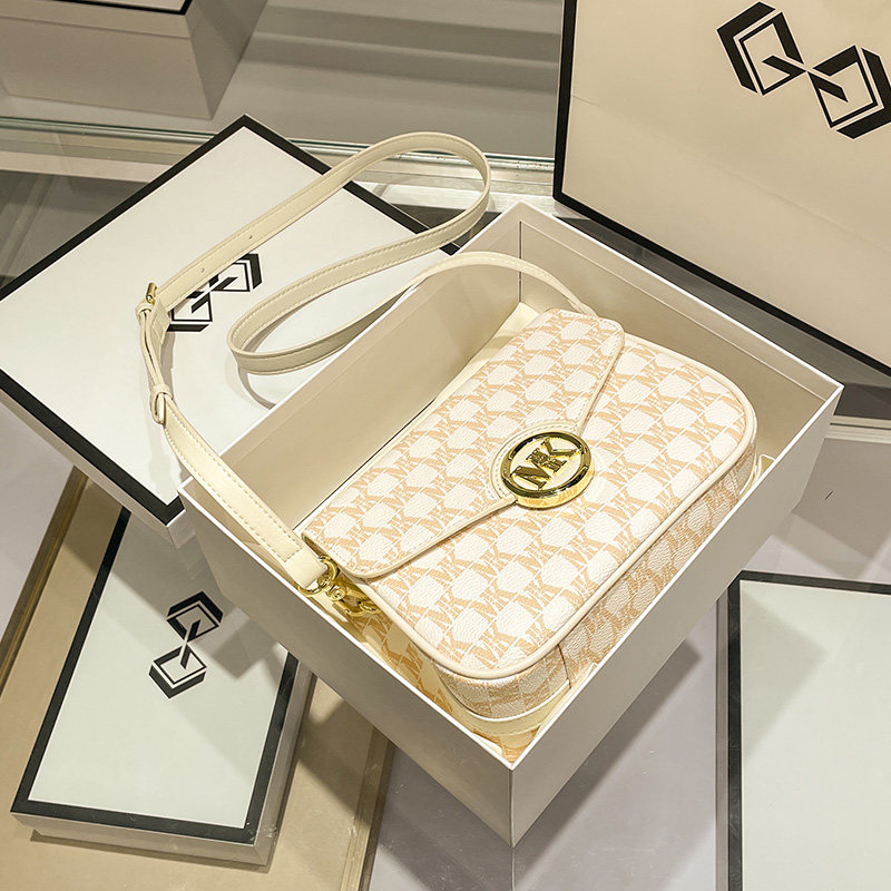 MK女包包2021新款潮时尚百搭秋冬高级感小众单肩斜挎包爆款小方包