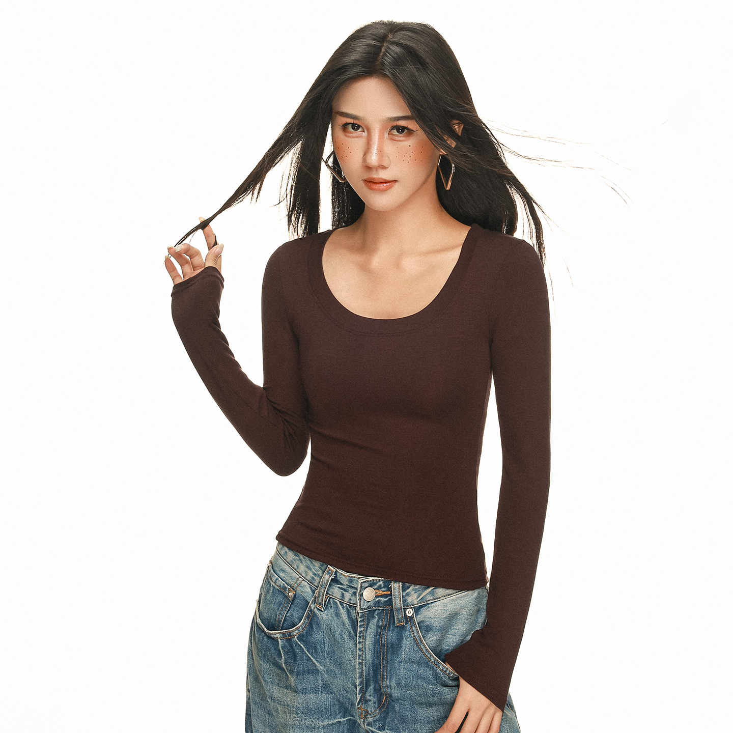 2025秋冬紧身低领U领打底衫正肩发热内搭修身漫画腰上衣长袖t恤女